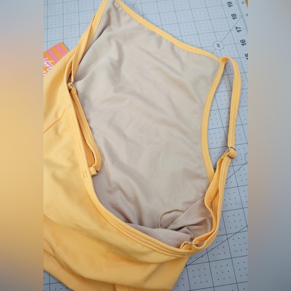 Kortni Jeane orange high square neck swim top - Picture 2 of 3